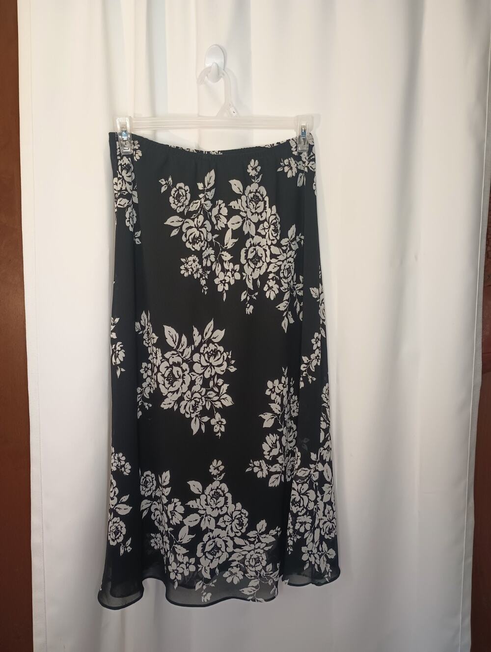 Emma James Dark Cottage Floral Maxi Skirt 12P Flowy Romantic